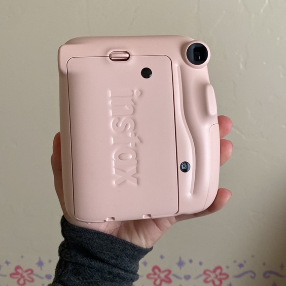 Fuji film camera - Picture 4 of 4